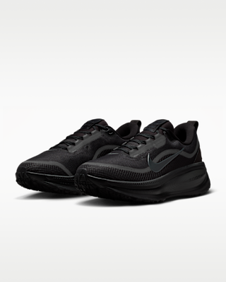 NIKE+VOMERO+18+GTX.png